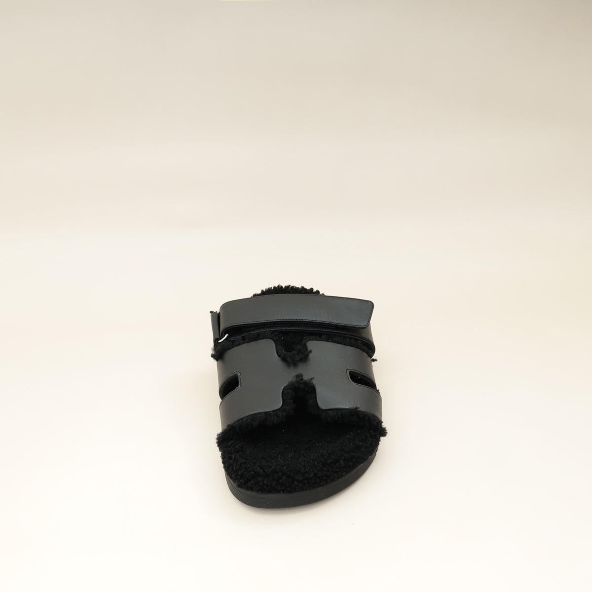 Hermes Noir Chypre With Shearling Sandal 44