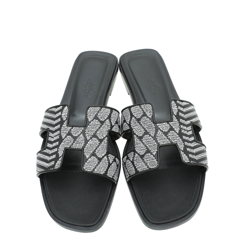 Hermes Bicolor Oran Veau Bride Embroidered Sandal 37