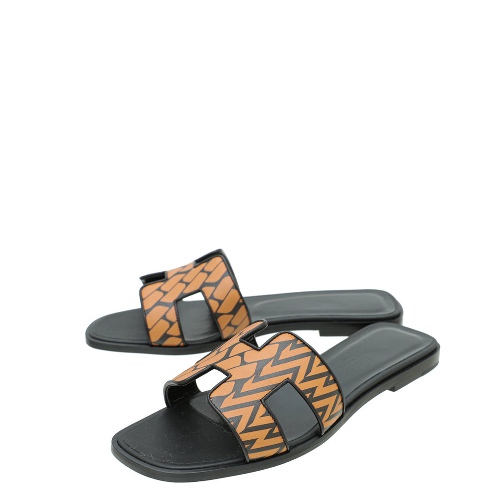 Hermes Bicolor Oran Printed Veau Imprime Sandal 37
