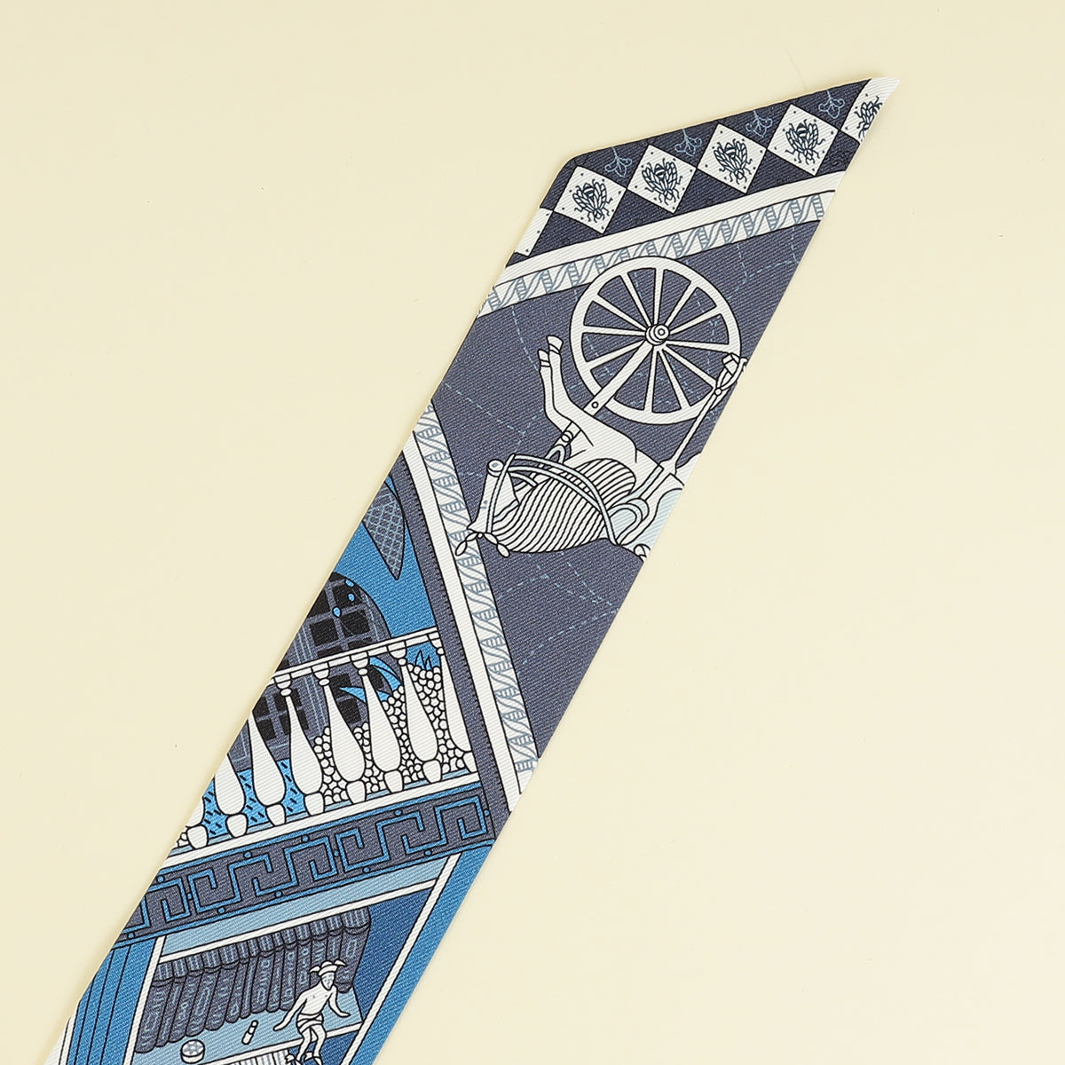 Hermes Bleu Multicolor Objets de Curiosités Printed Twilly