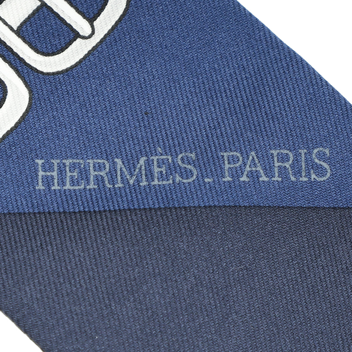 Hermes Bicolor Silk Jumping Twilly