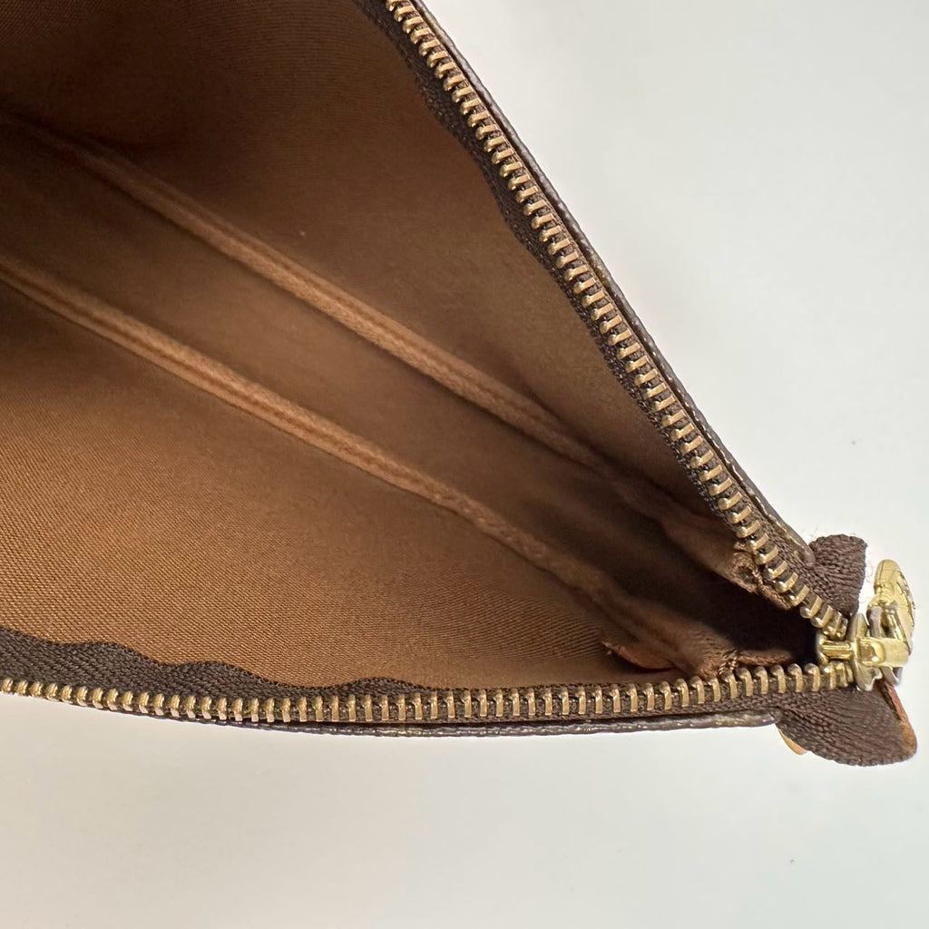 Louis Vuitton Vintage Pochette Monogram Canvas