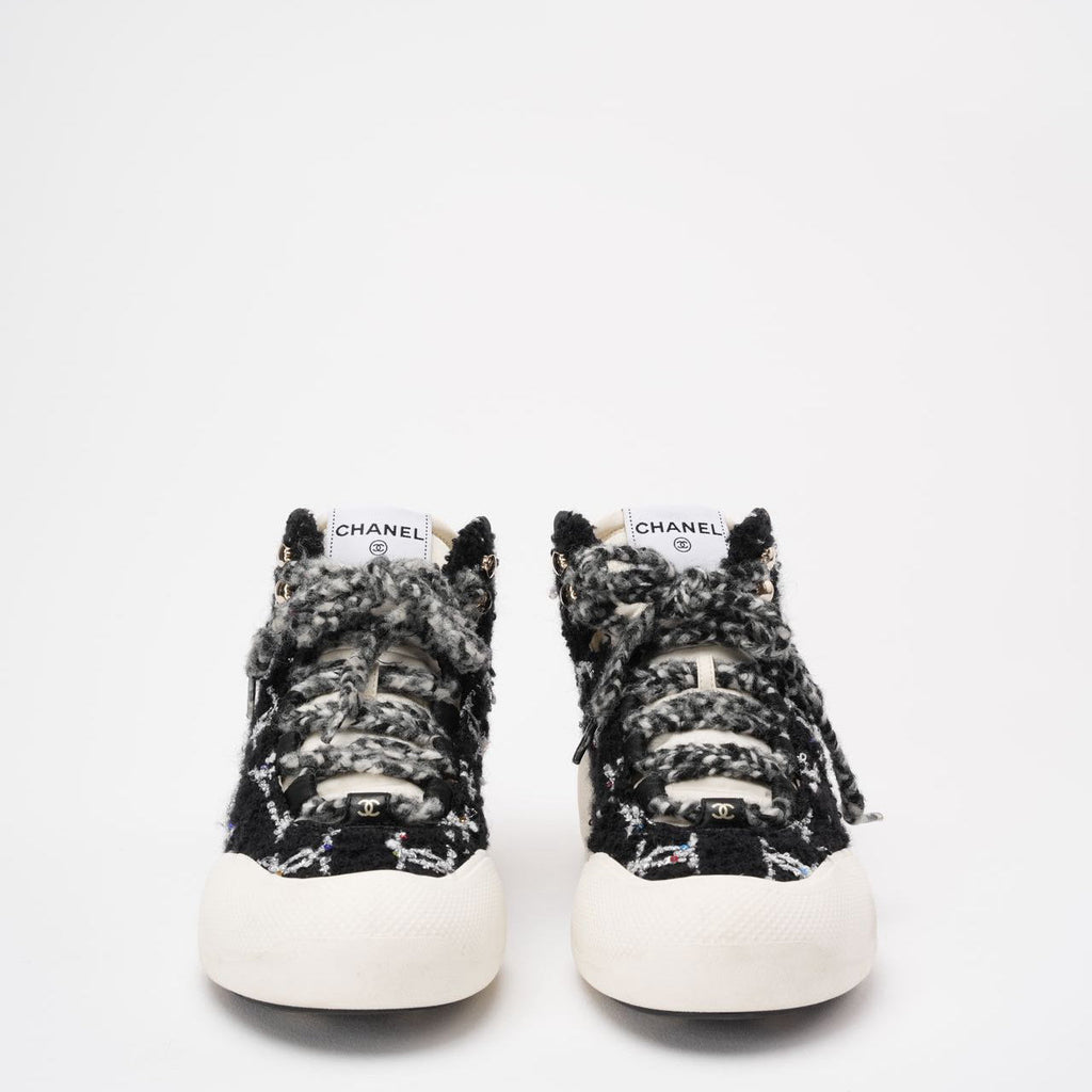 Chanel Black Tweed CC High Top Snow Sneakers Size 39 ½