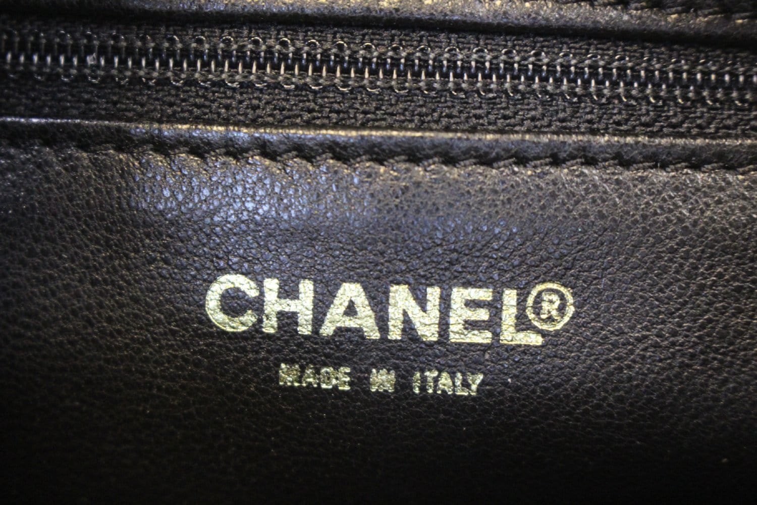 Pre Loved Chanel Jacket Motif Chain Shoulder Bag