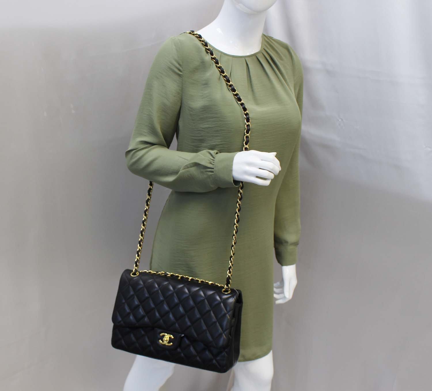 CHANEL Black Quilted Leather Jumbo Double Flap Shoulder Bag
