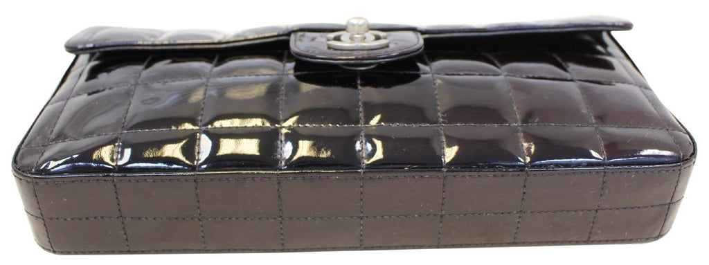 CHANEL Plum Patent Leather Square Stitch CC Shoulder Bag