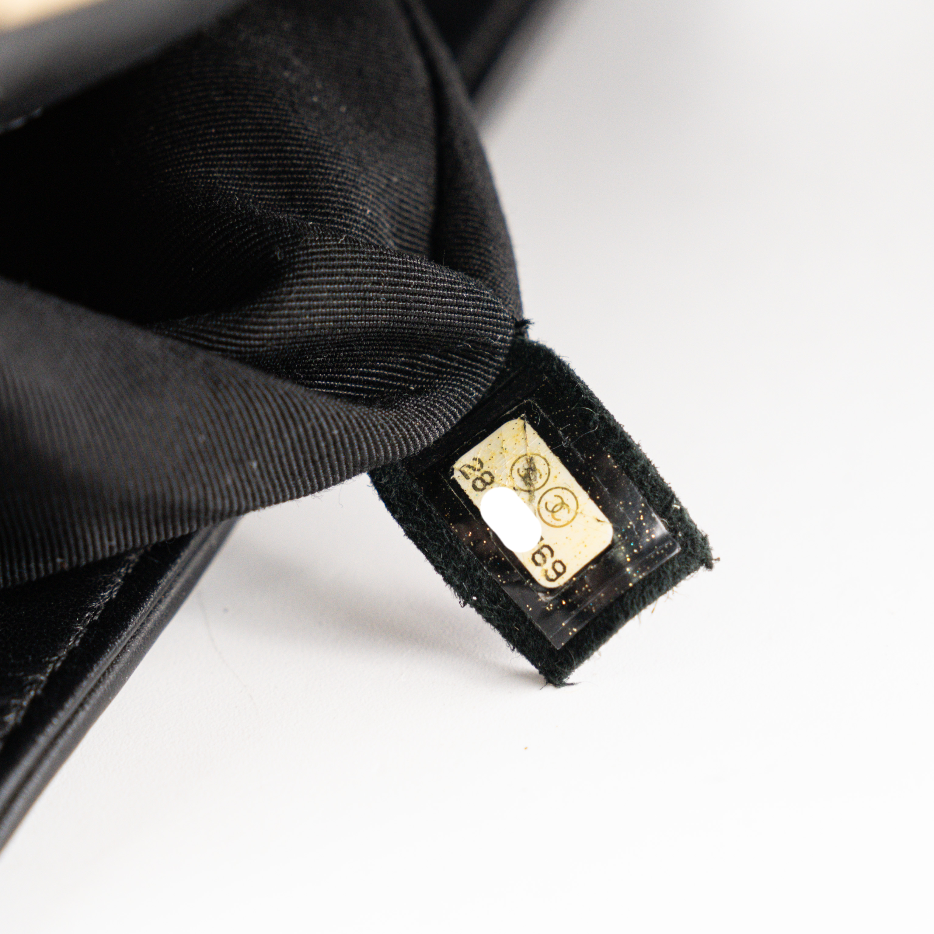 Chanel Old Medium Boy Chevron Black