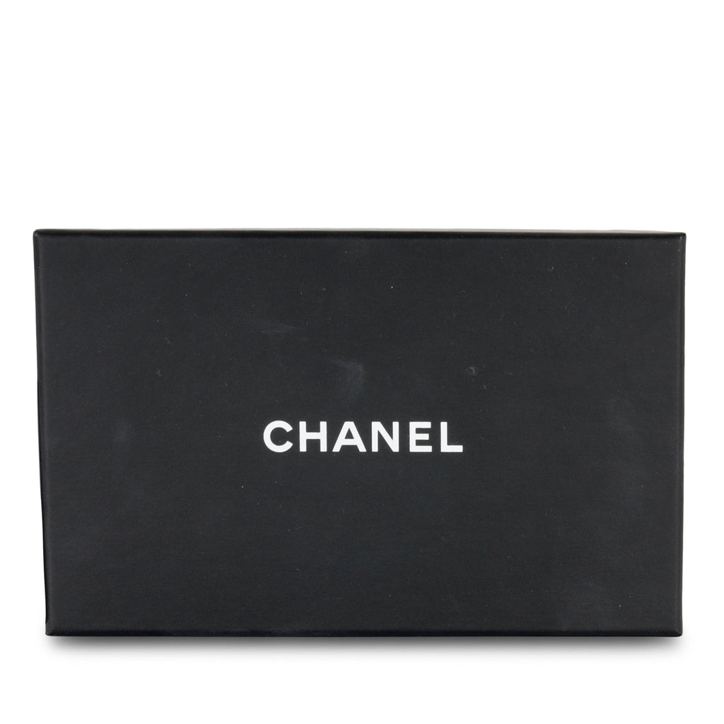 Chanel Classic Zipped Card Holder