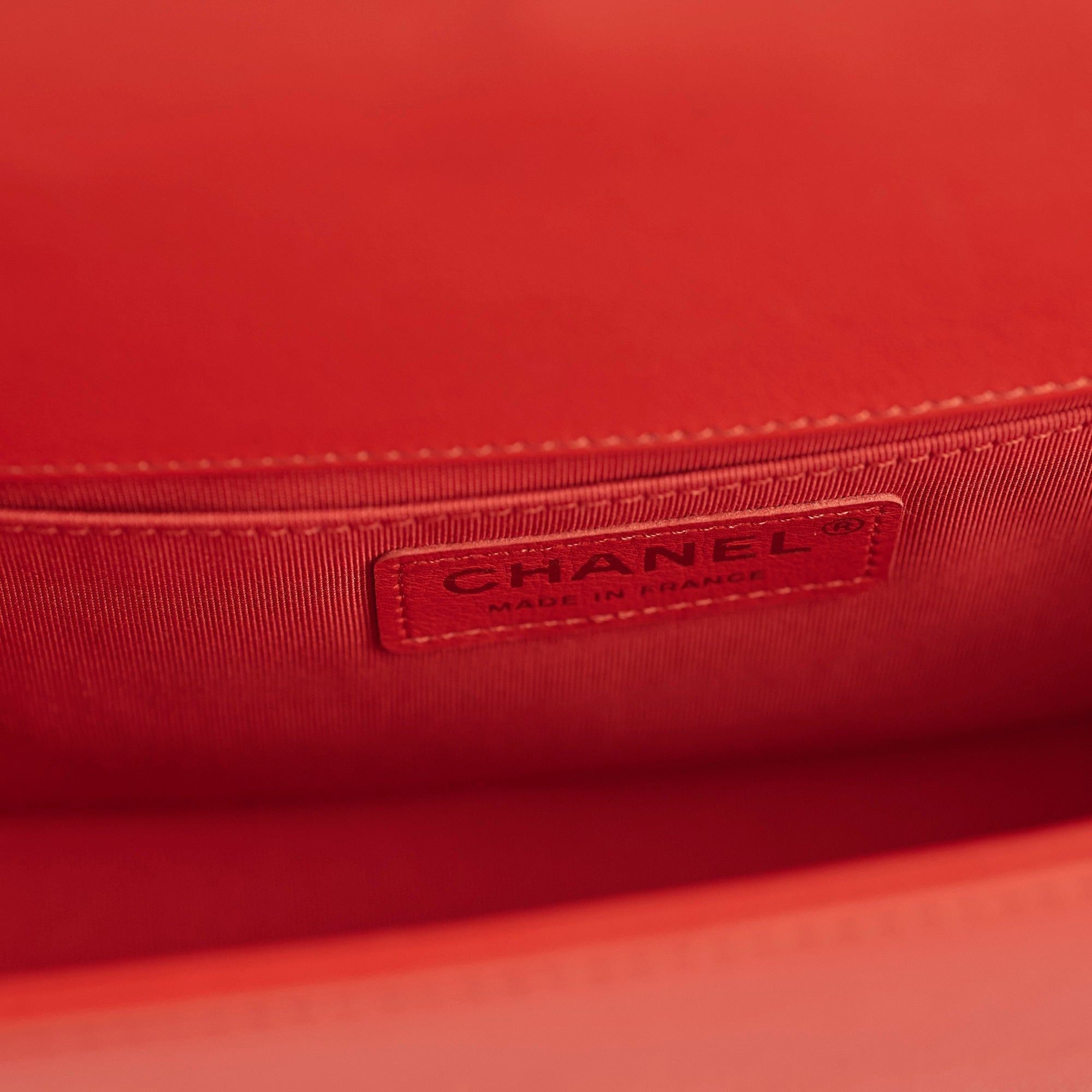 Chanel Old Medium Boy Chevron Lambskin Red/Orange