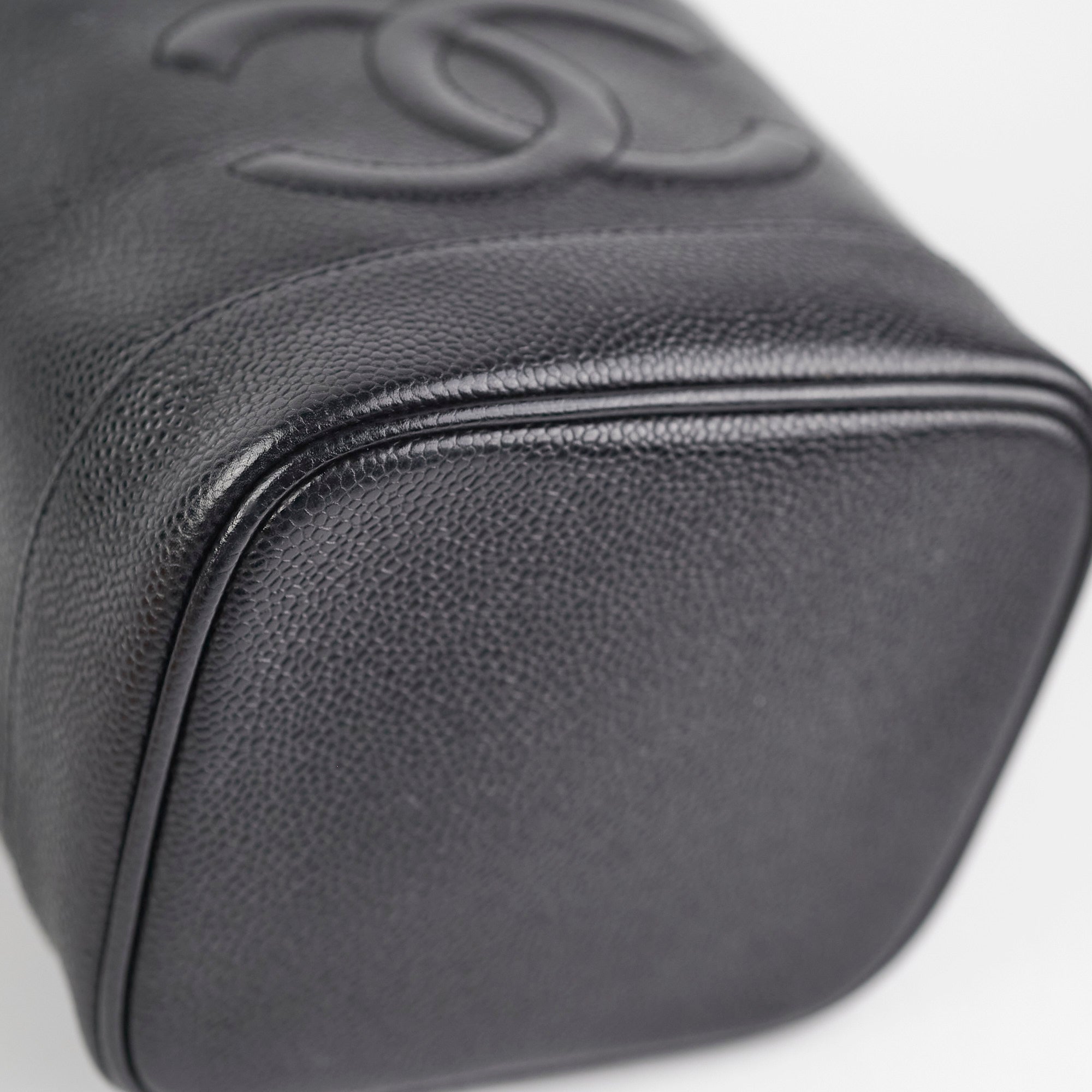 Chanel Vanity Caviar Black