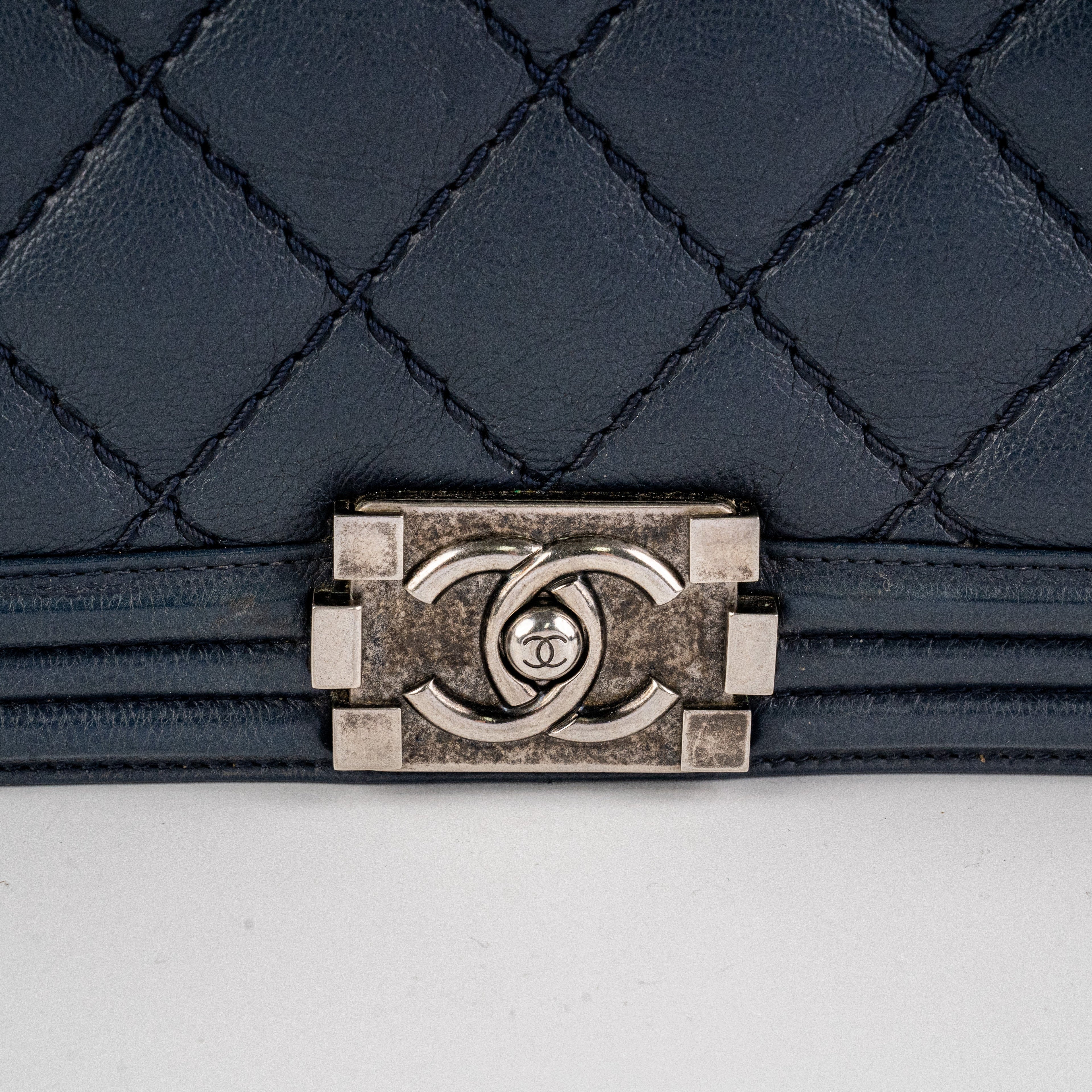 Chanel Boy New Medium lambskin Navy