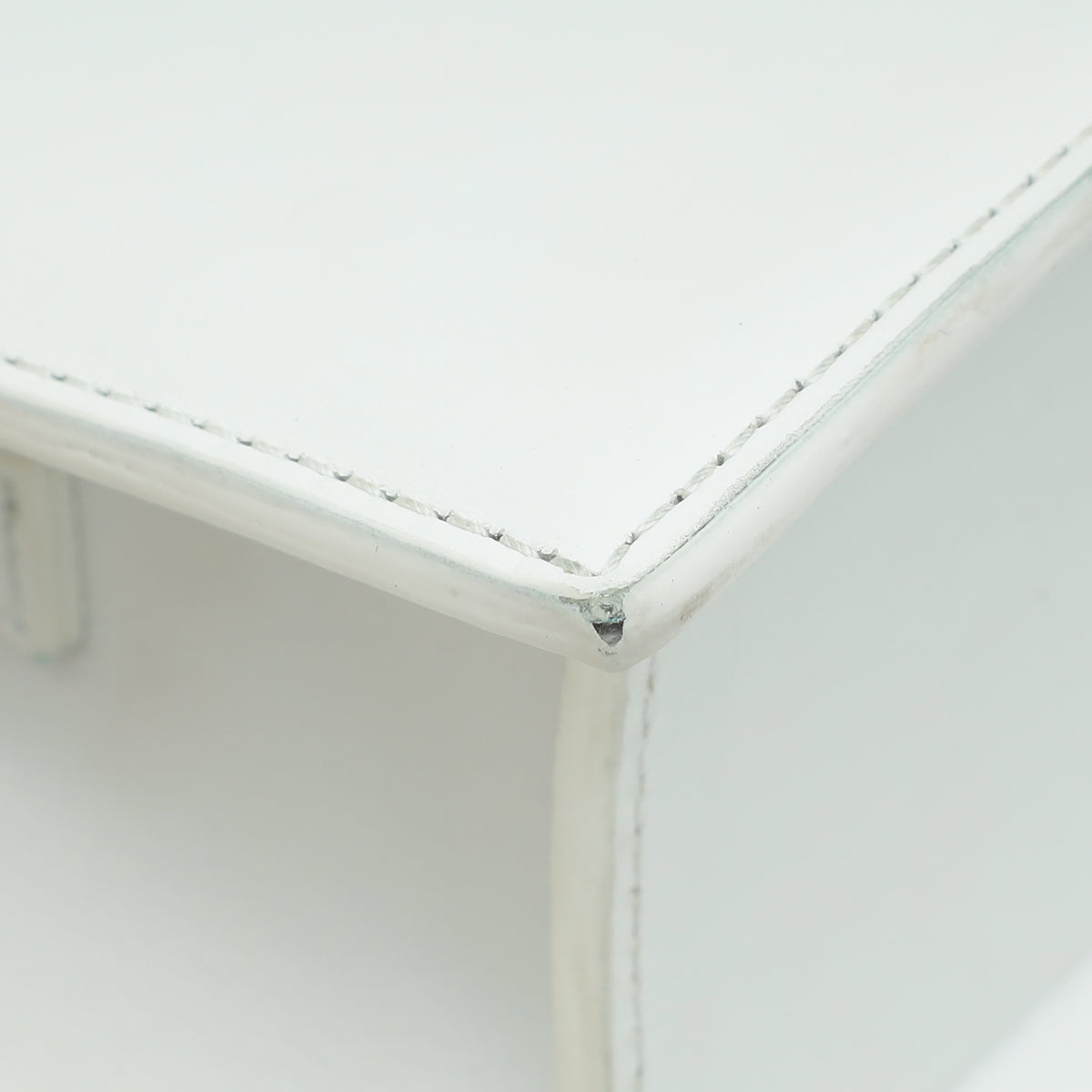 Jacquemus White Le Chiquito Moyen Top Handle Bag