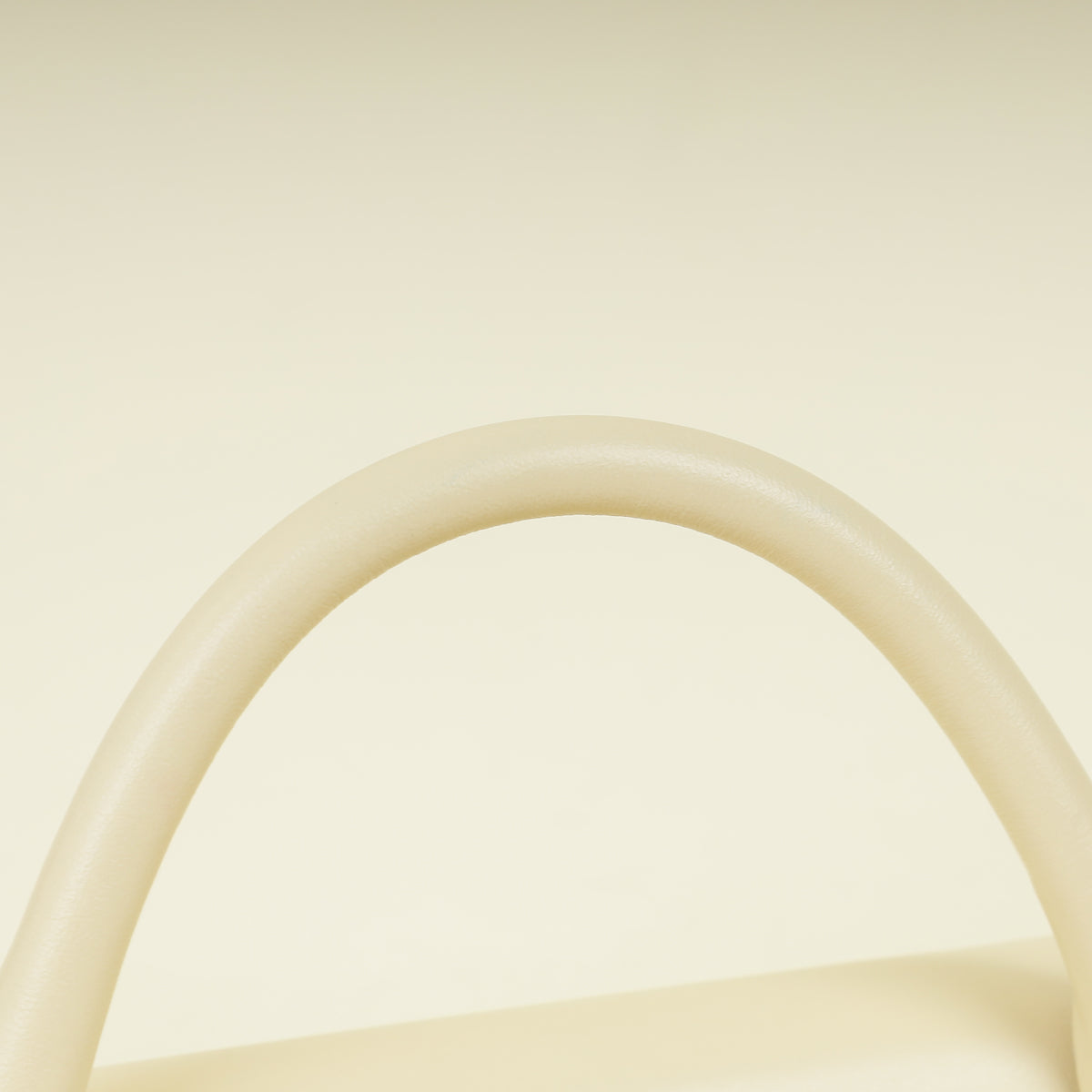 Jacquemus Vanilla Le Chiquito Long Top-Handle Bag