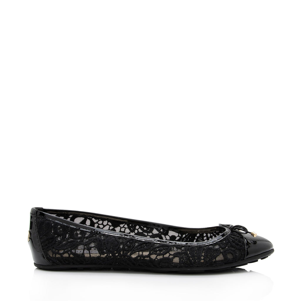 Jimmy Choo Lace Patent Leather Waltz Ballerina Flats - Size 9.5 / 39.5 (SHF-Kwe07p)