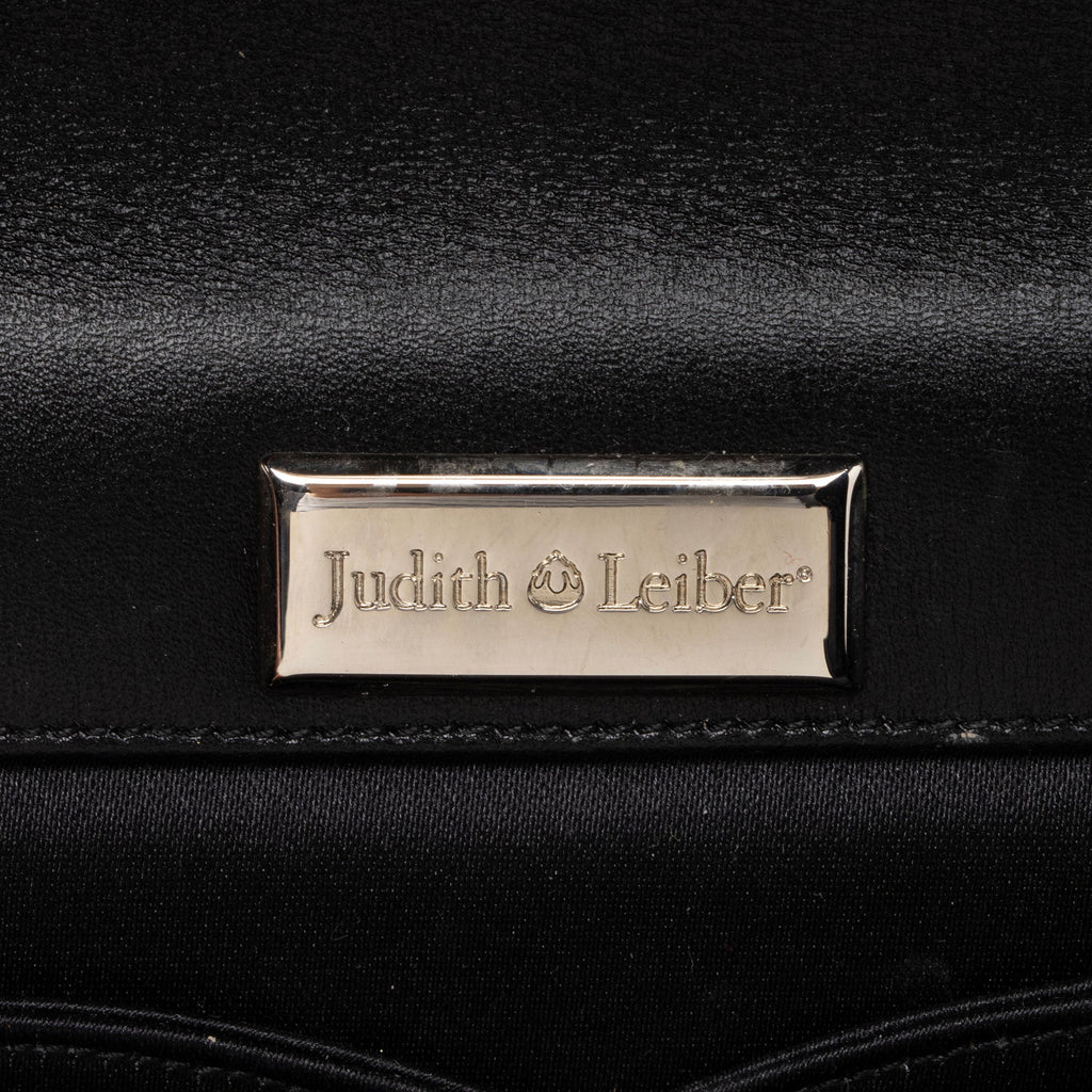 Judith Leiber Patent Leather Crystal Turnlock Clutch (SHF-D1Or7j)
