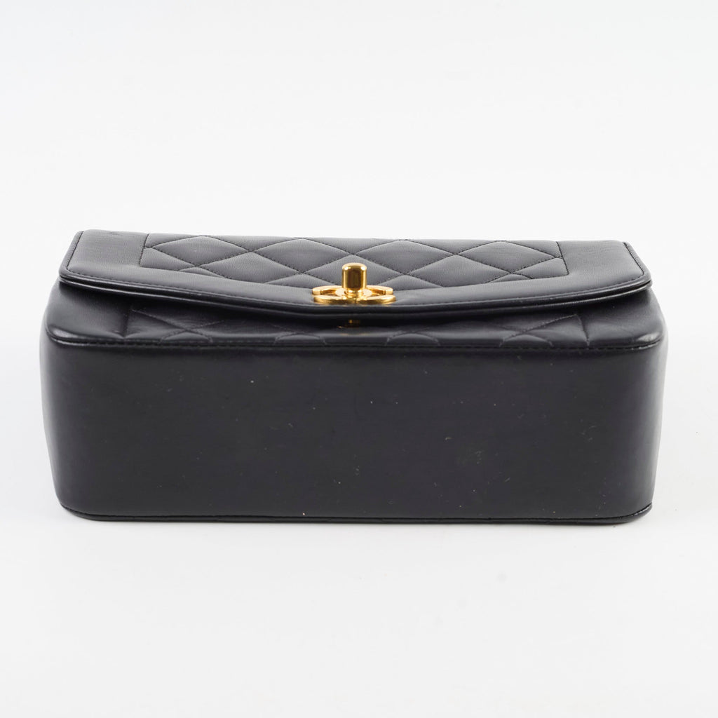 Chanel Small Vintage Diana Lambskin Black (4 Series)
