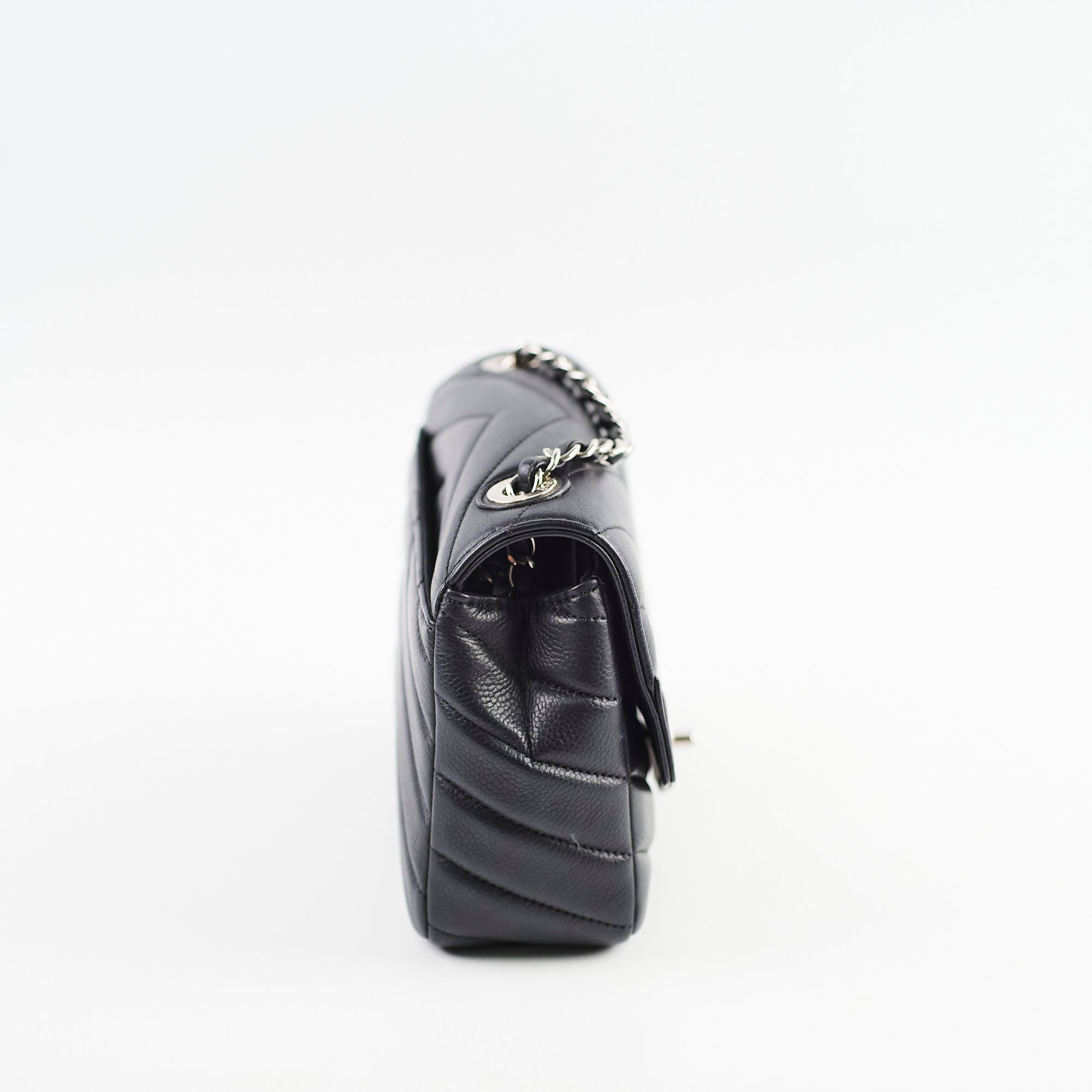 Chanel Caviar Chevron Crossbody Bag Black Series 23