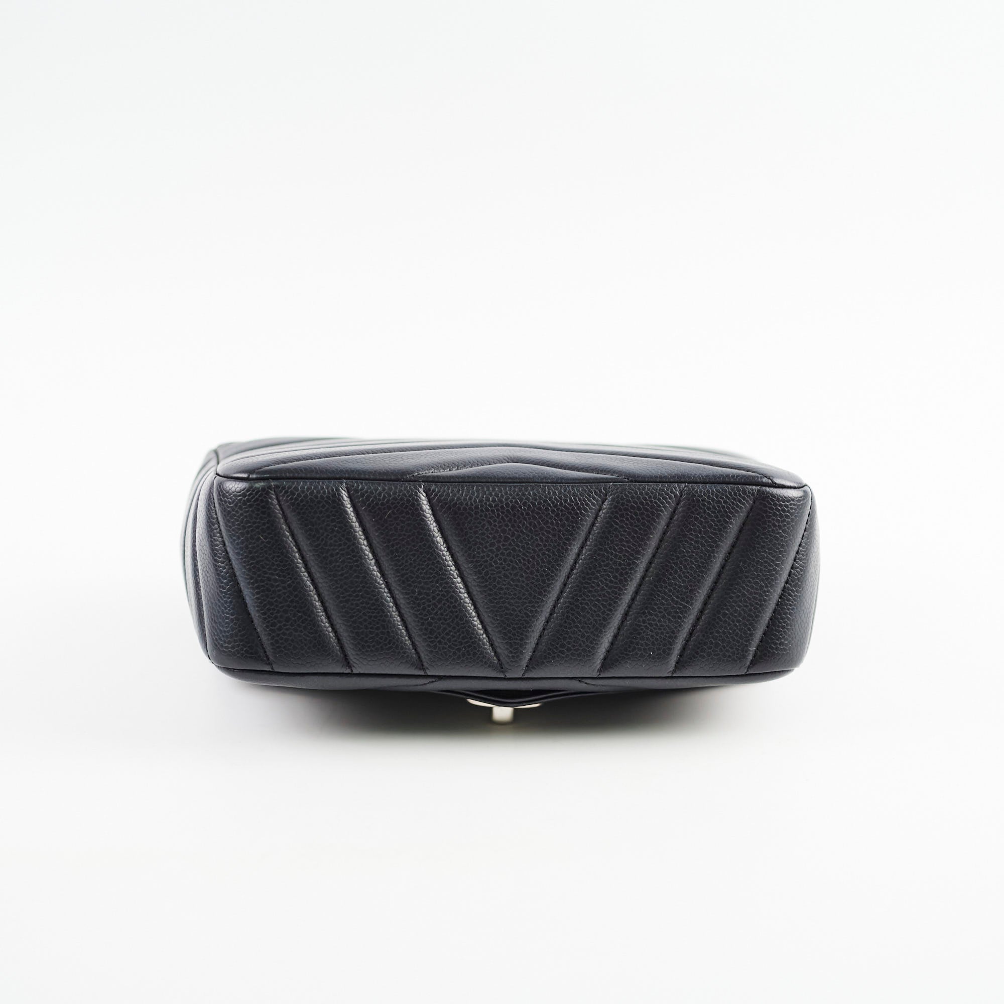 Chanel Caviar Chevron Crossbody Bag Black Series 23