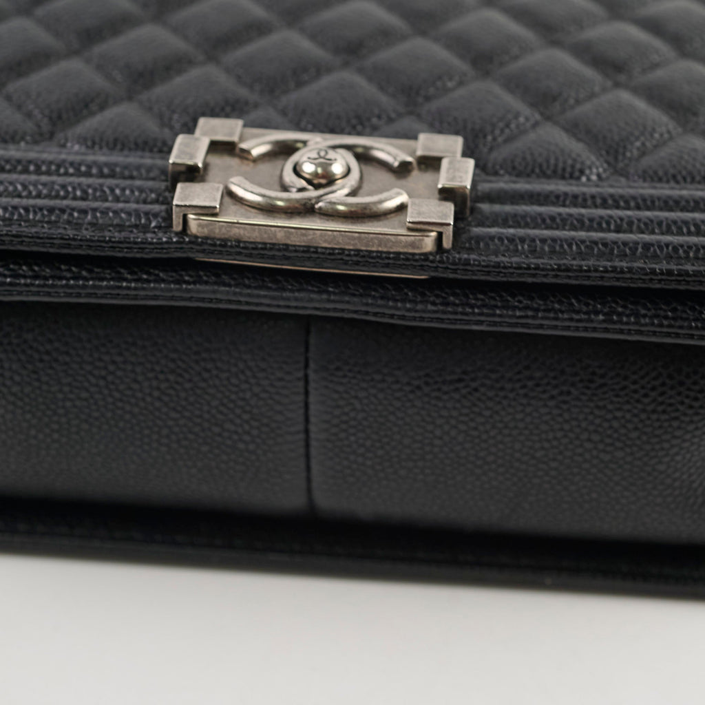 Chanel Old Medium Caviar Boy Black HOLD
