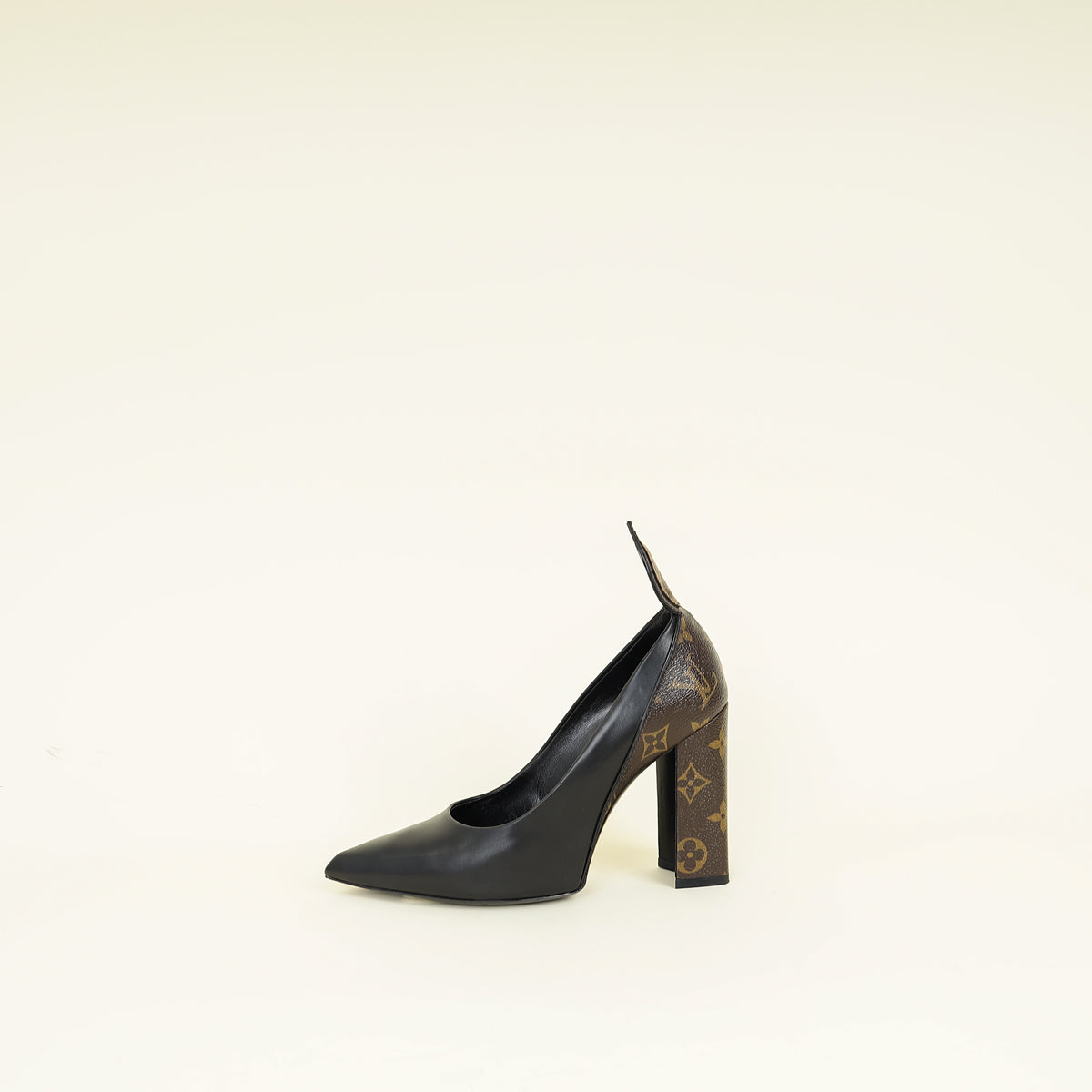 Louis Vuitton Monogram Black Rodeo Queen Pumps 37