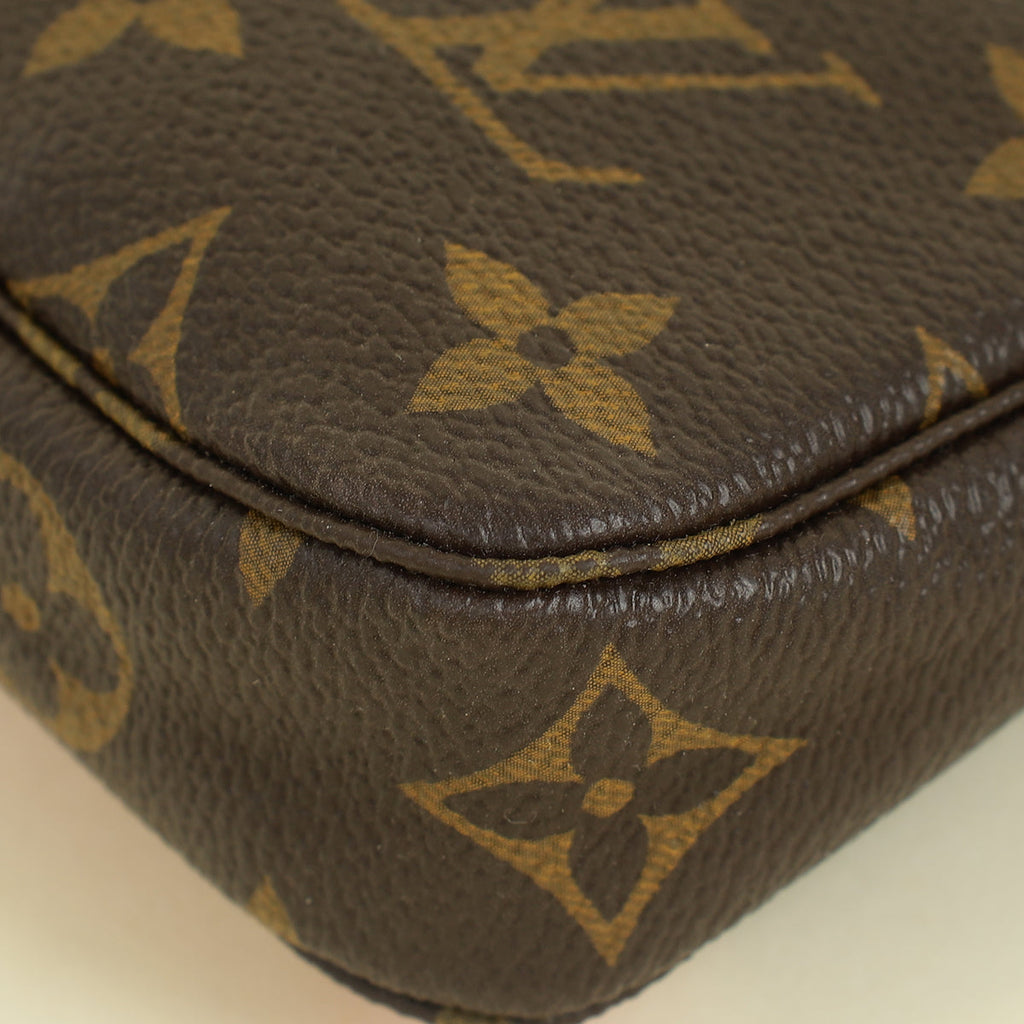 Louis Vuitton Monogram Fuchsia Christmas Animation Mini Pochette Accessoires