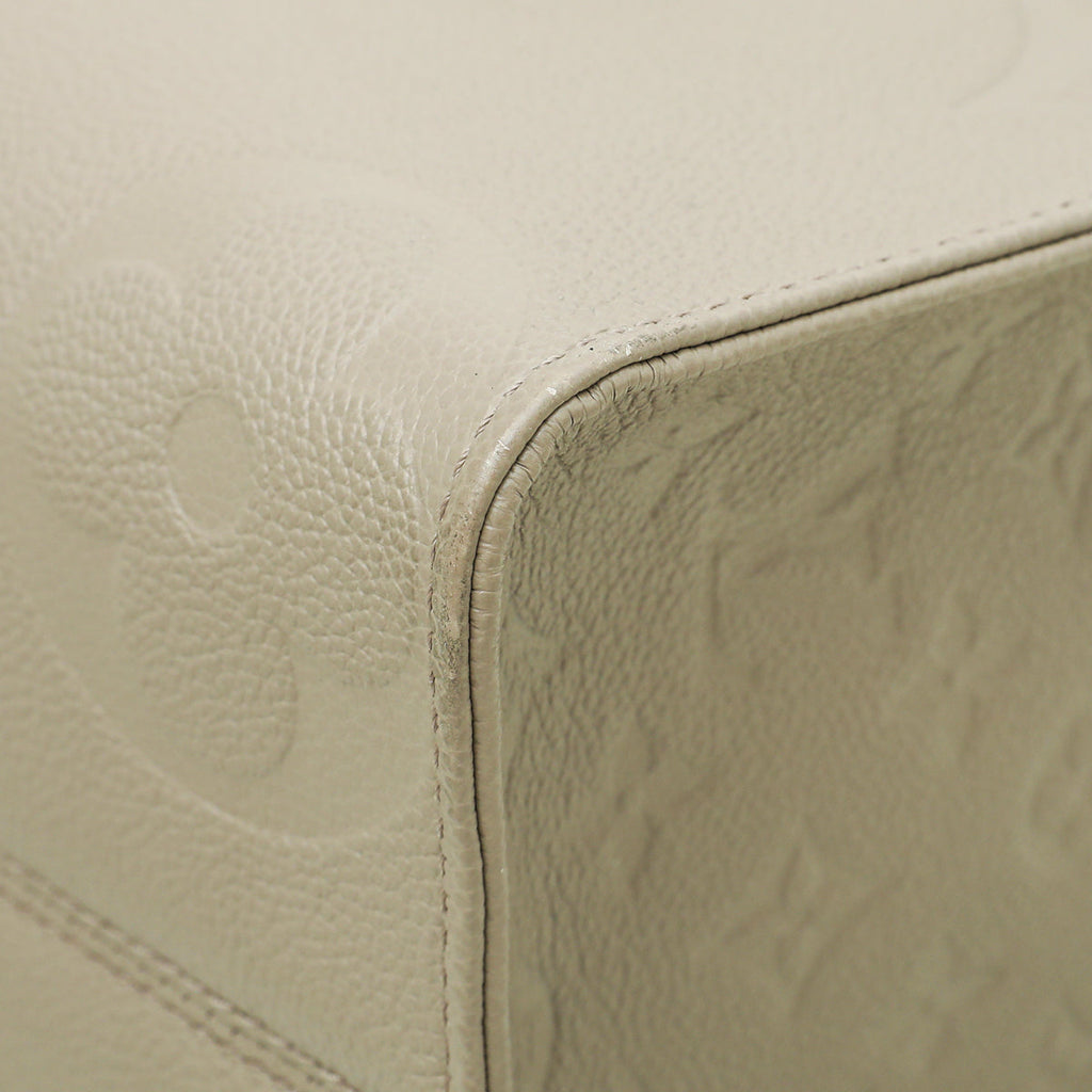 Louis Vuitton Tourterelle Monogram Giant Onthego MM Bag