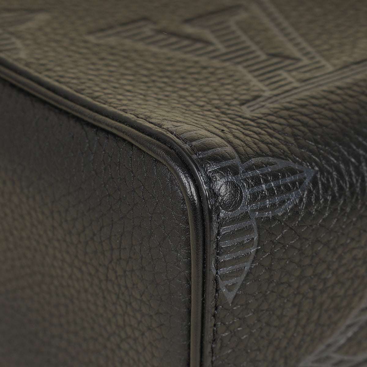 Louis Vuitton Black Giant Monogram Shadow Vavin NV Pouch