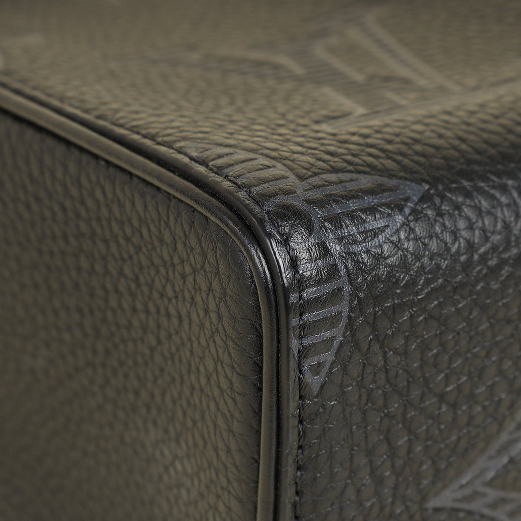 Louis Vuitton Black Giant Monogram Shadow Vavin NV Pouch