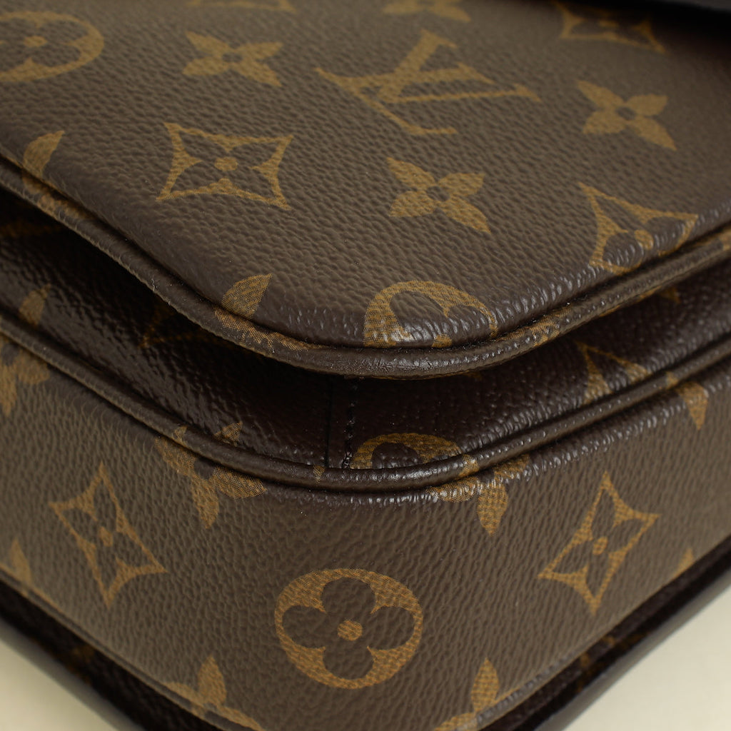 Louis Vuitton Monogram Pochette Metis Bag