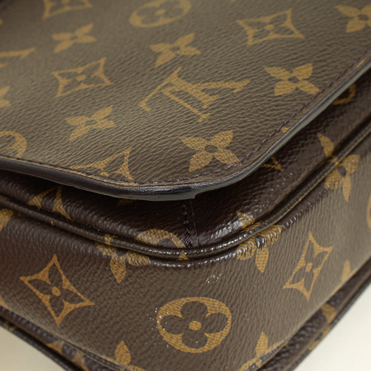 Louis Vuitton Monogram Pochette Metis Bag