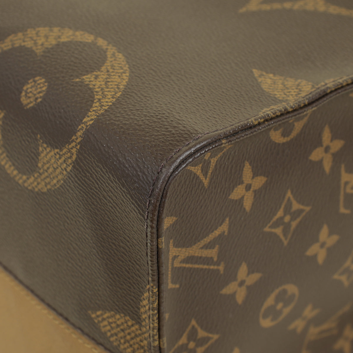 Louis Vuitton Monogram Reverse Onthego GM Bag