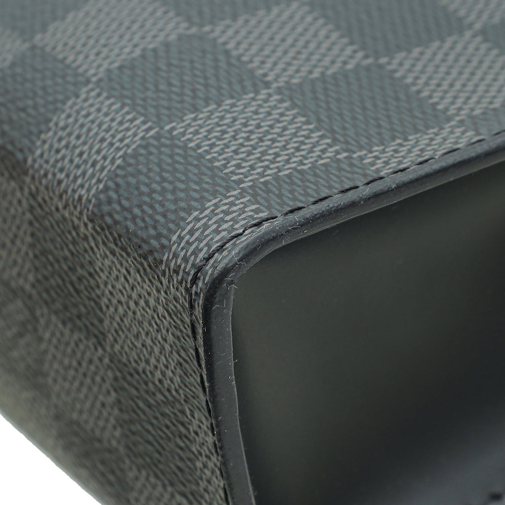 Louis Vuitton Damier Black Pochette Voyage MM Clutch