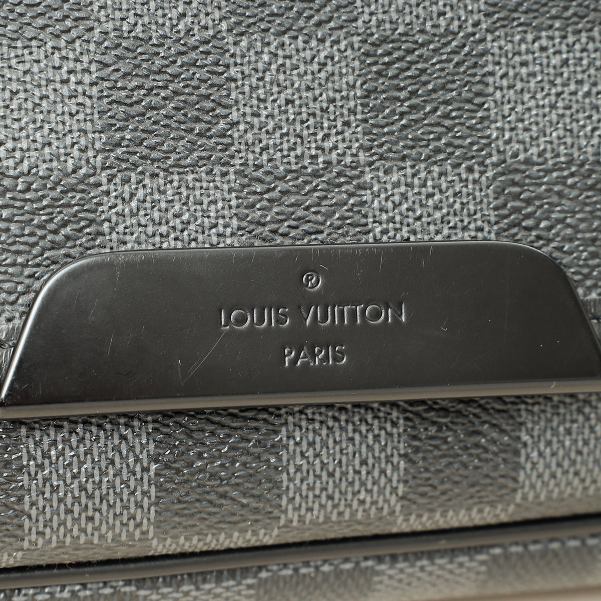 Louis Vuitton Damier Graphite Daniel MM Messenger Bag