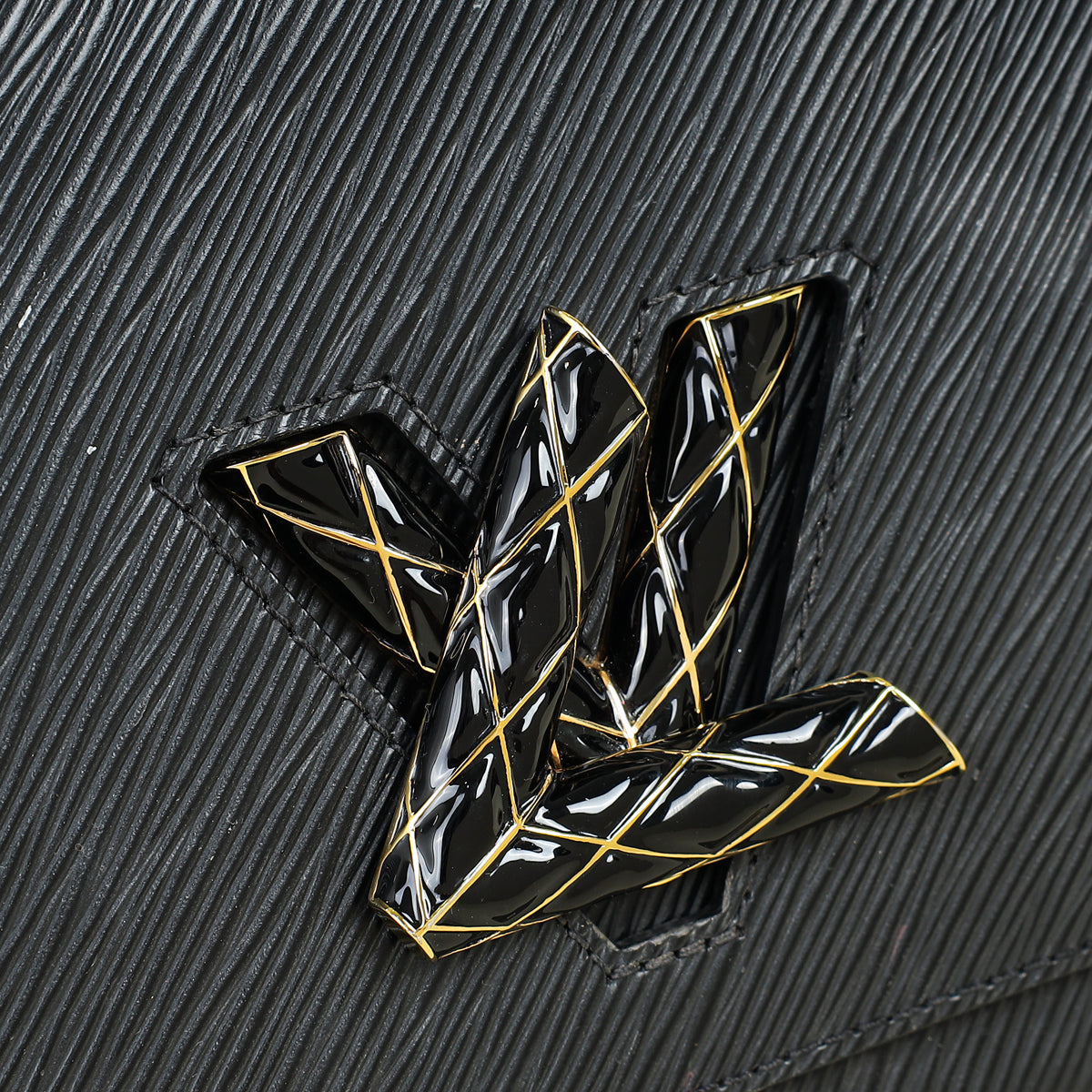 Louis Vuitton Noir Quilted LV Twist MM Bag