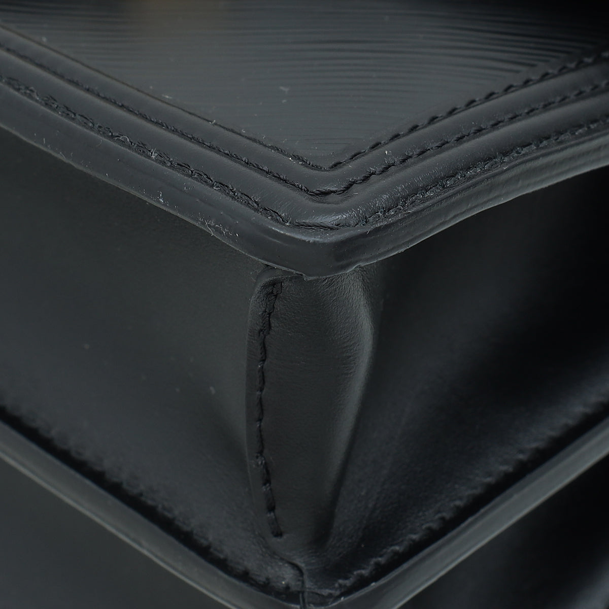 Louis Vuitton Black Dauphine MM Bag