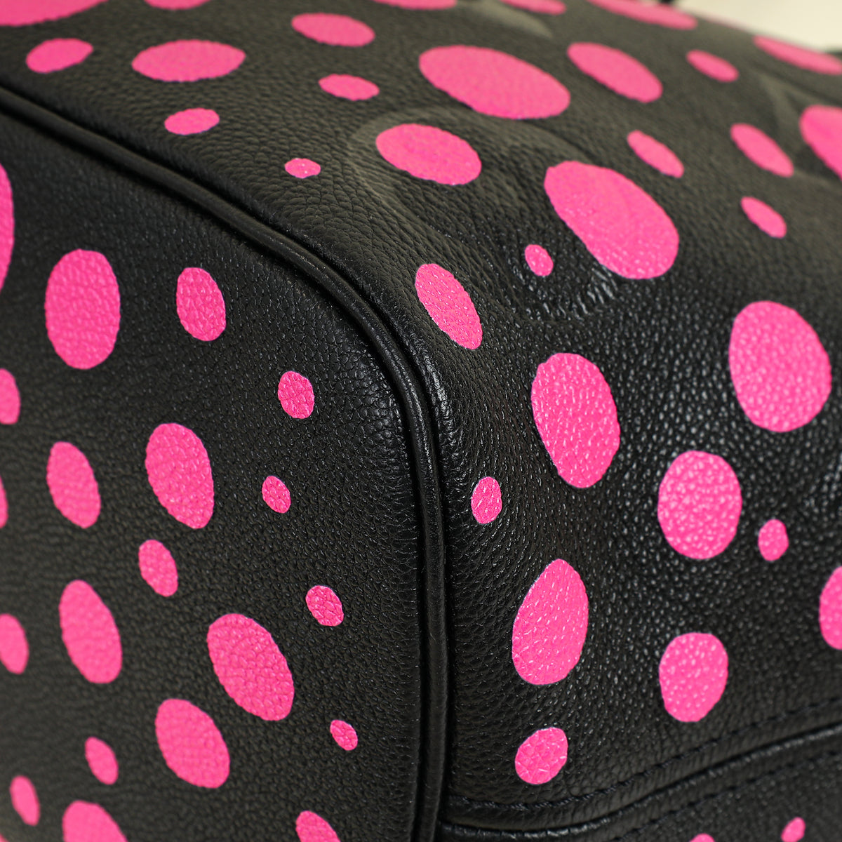 Louis Vuitton Bicolor X YK Neverfull MM Infinity Dots Empreinte Bag