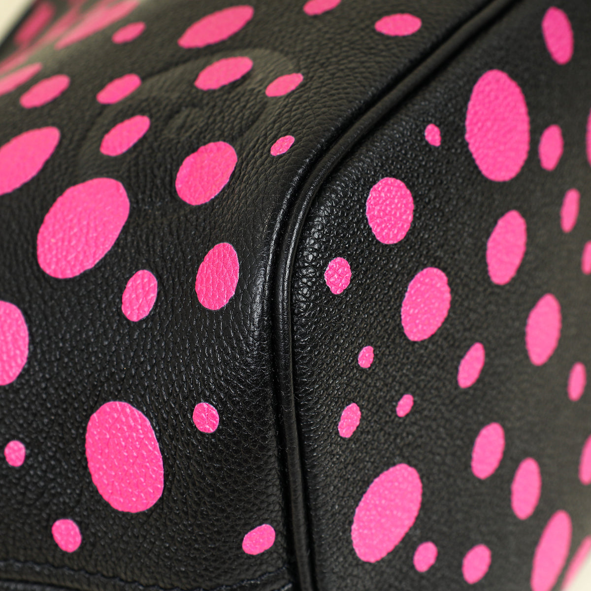 Louis Vuitton Bicolor X YK Neverfull MM Infinity Dots Empreinte Bag