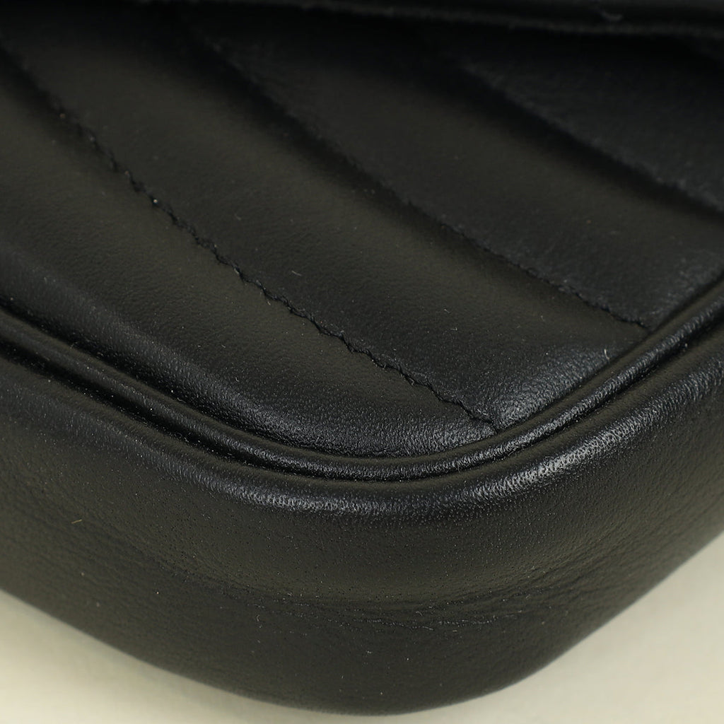 Louis Vuitton Black New Wave Chain Pochette