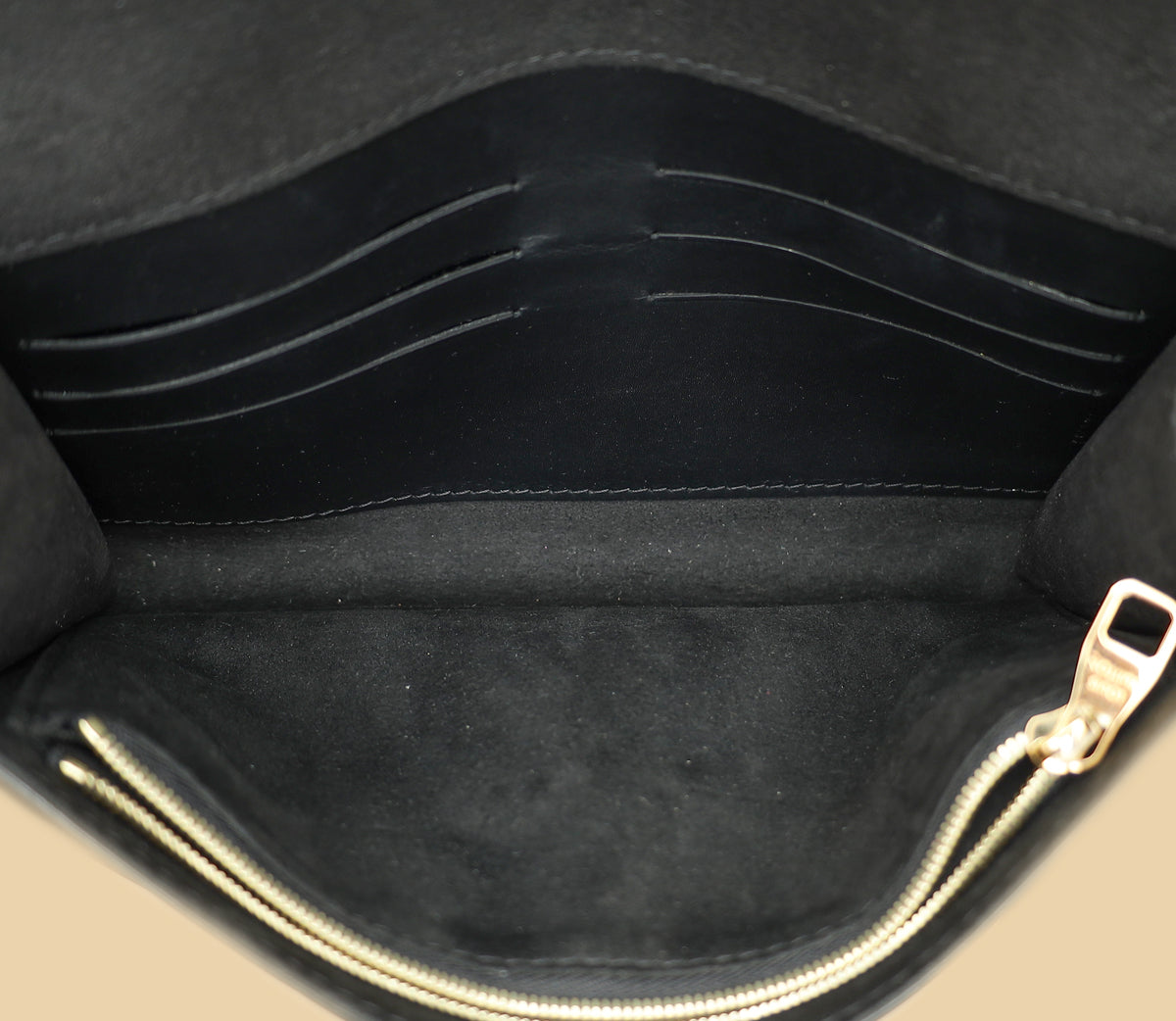 Louis Vuitton Black Louise Matte Chain Clutch