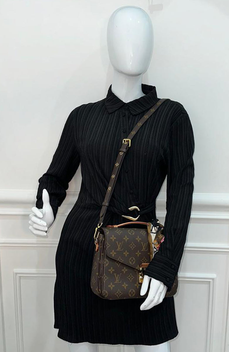Louis Vuitton Monogram Pochette Metis Bag