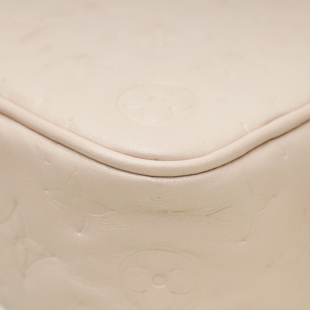 Louis Vuitton Shimmer Light Pink Ltd. Ed. Monogram Embossed Fall in Love Sac Coeur Bag