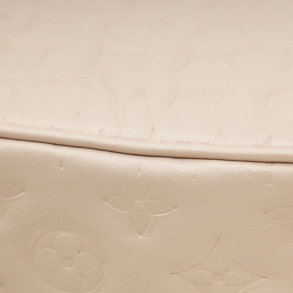 Louis Vuitton Shimmer Light Pink Ltd. Ed. Monogram Embossed Fall in Love Sac Coeur Bag