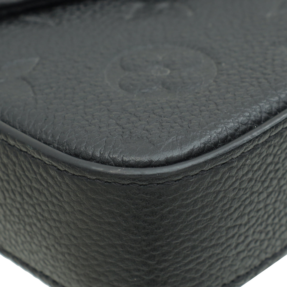 Louis Vuitton Black Monogram Empreinte Félicie Pochette