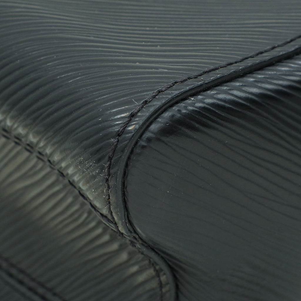Louis Vuitton Noir Twist MM Bag