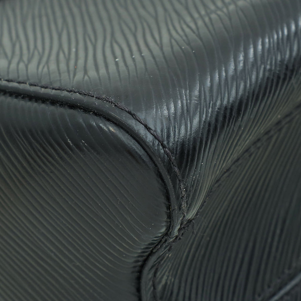 Louis Vuitton Noir Twist MM Bag