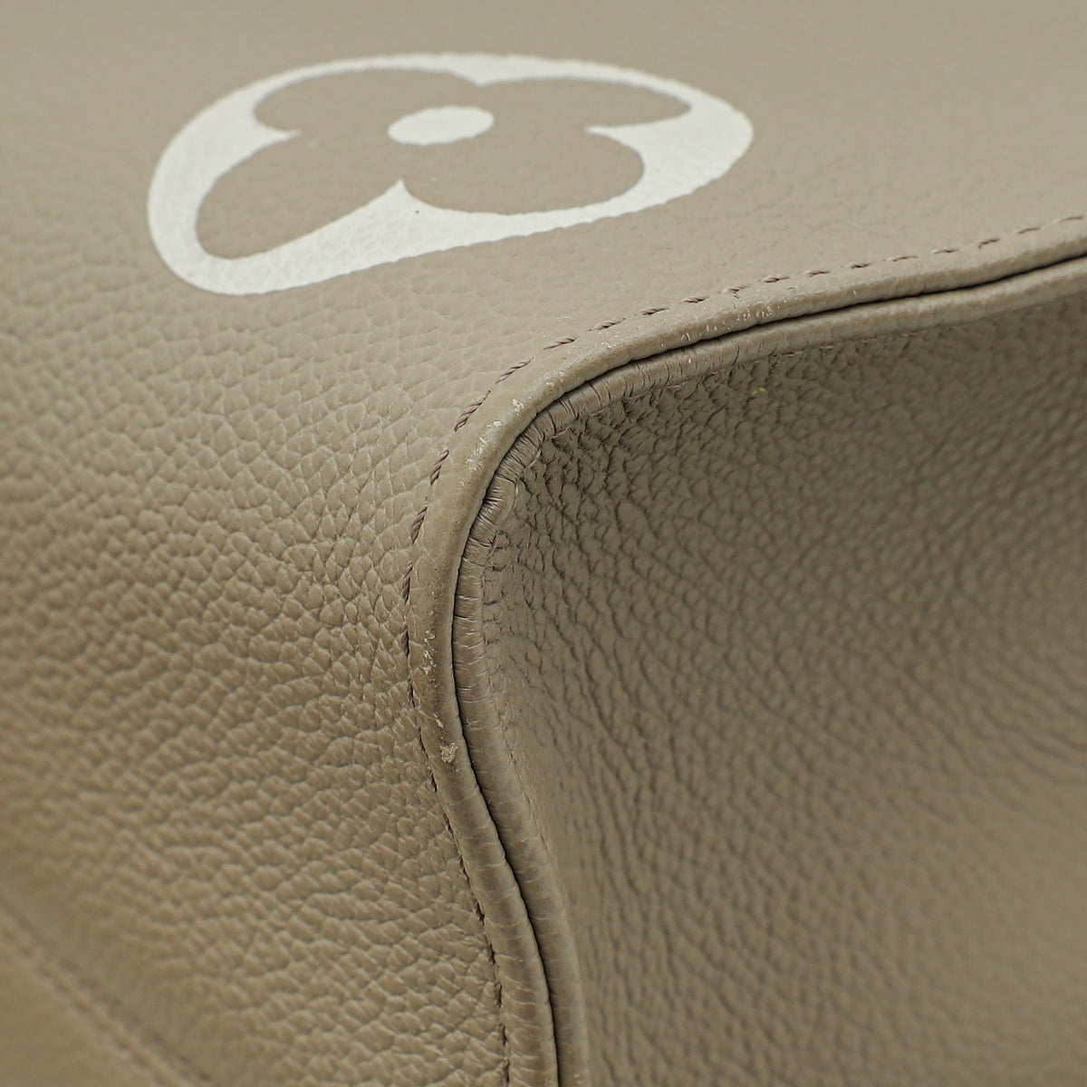 Louis Vuitton Bicolor Empreinte Monogram Giant OnTheGo MM Bag