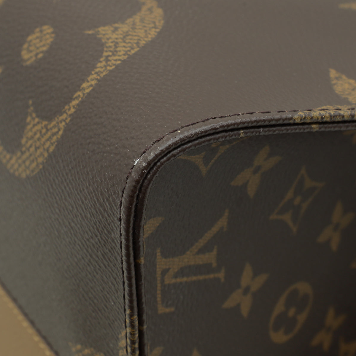Louis Vuitton Monogram Reverse Onthego GM Bag