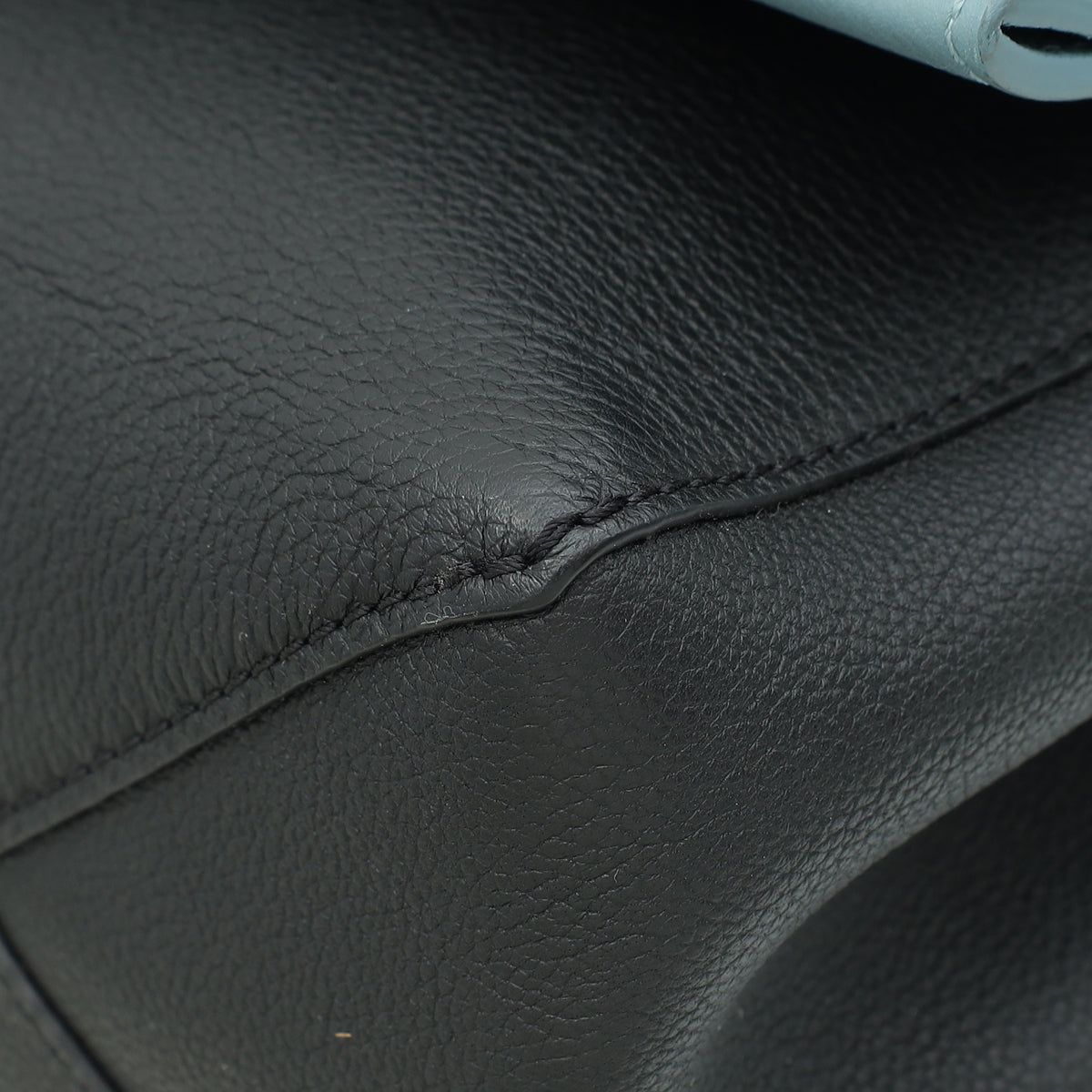 Louis Vuitton Bicolor Lockme II Top Handle Flap Bag