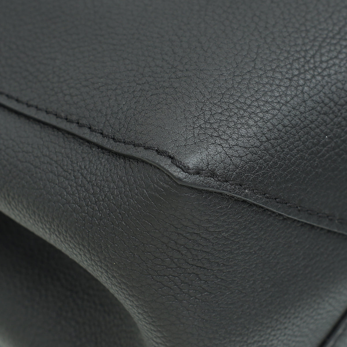 Louis Vuitton Bicolor Lockme II Top Handle Flap Bag