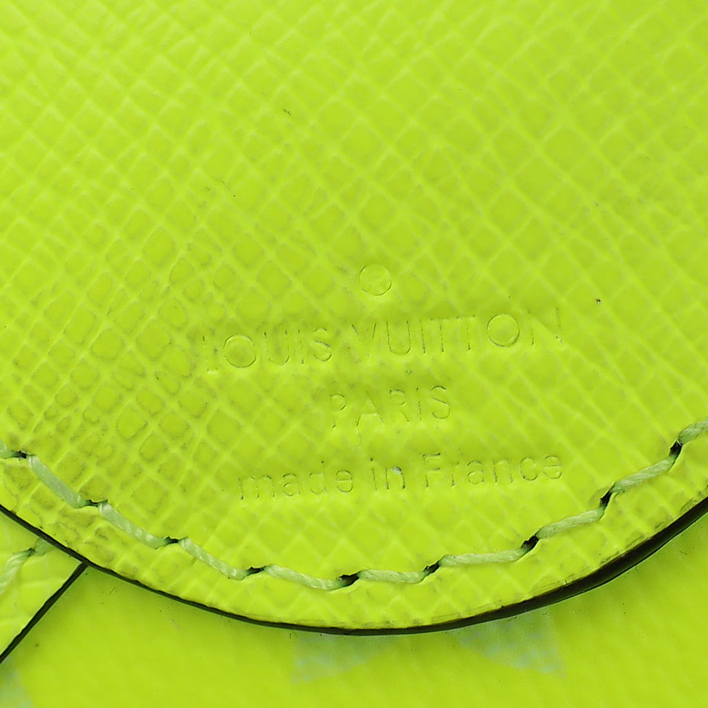 Louis Vuitton Neon Yellow Taigarama Horizon 55
